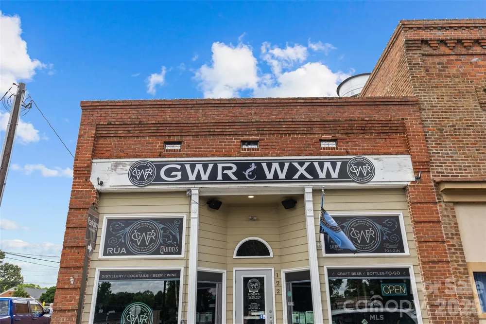 1607 Crestgate Drive Waxhaw, NC 28173