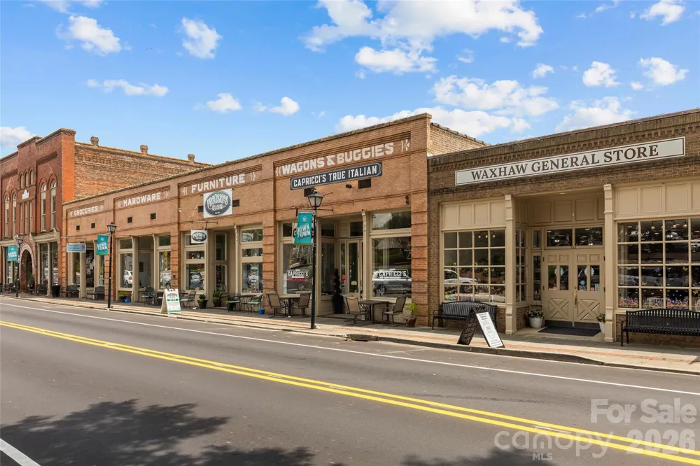 1607 Crestgate Drive Waxhaw, NC 28173