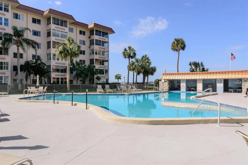 632 EDGEWATER DRIVE #139 Dunedin, FL 34698