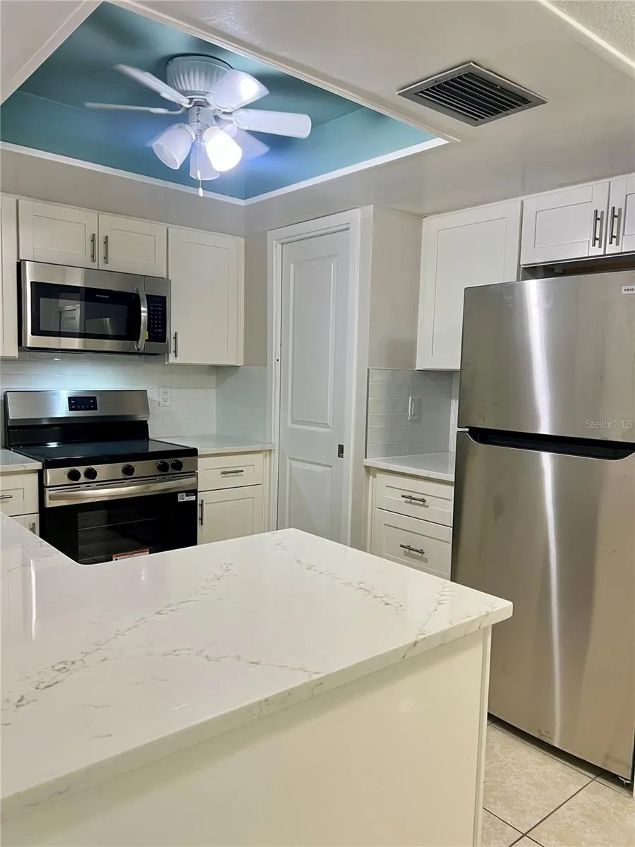 632 EDGEWATER DRIVE #139 Dunedin, FL 34698
