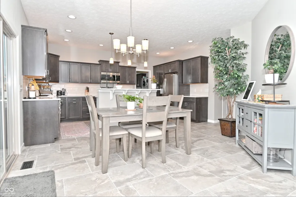 4136 Lake Windemere Kokomo, IN 46902