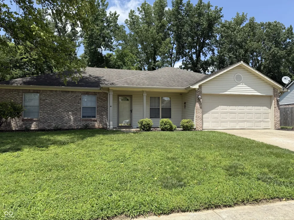 6438 Thistle Bend Avon, IN 46123