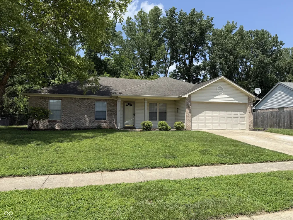 6438 Thistle Bend Avon, IN 46123