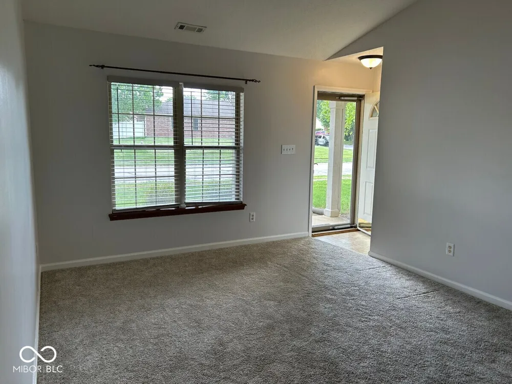 6438 Thistle Bend Avon, IN 46123