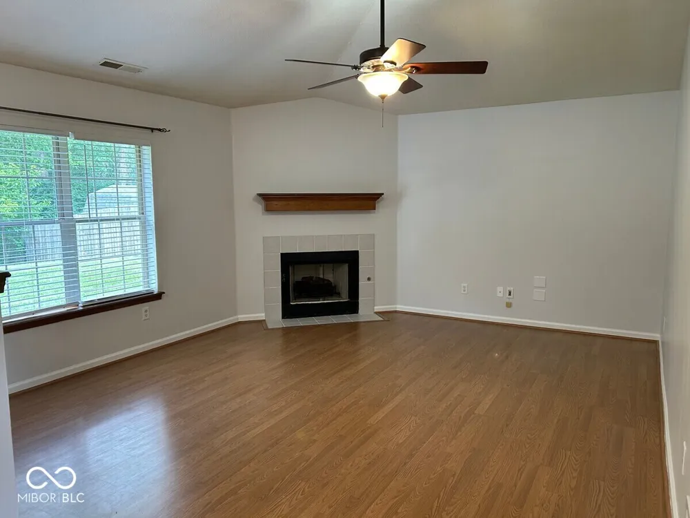 6438 Thistle Bend Avon, IN 46123