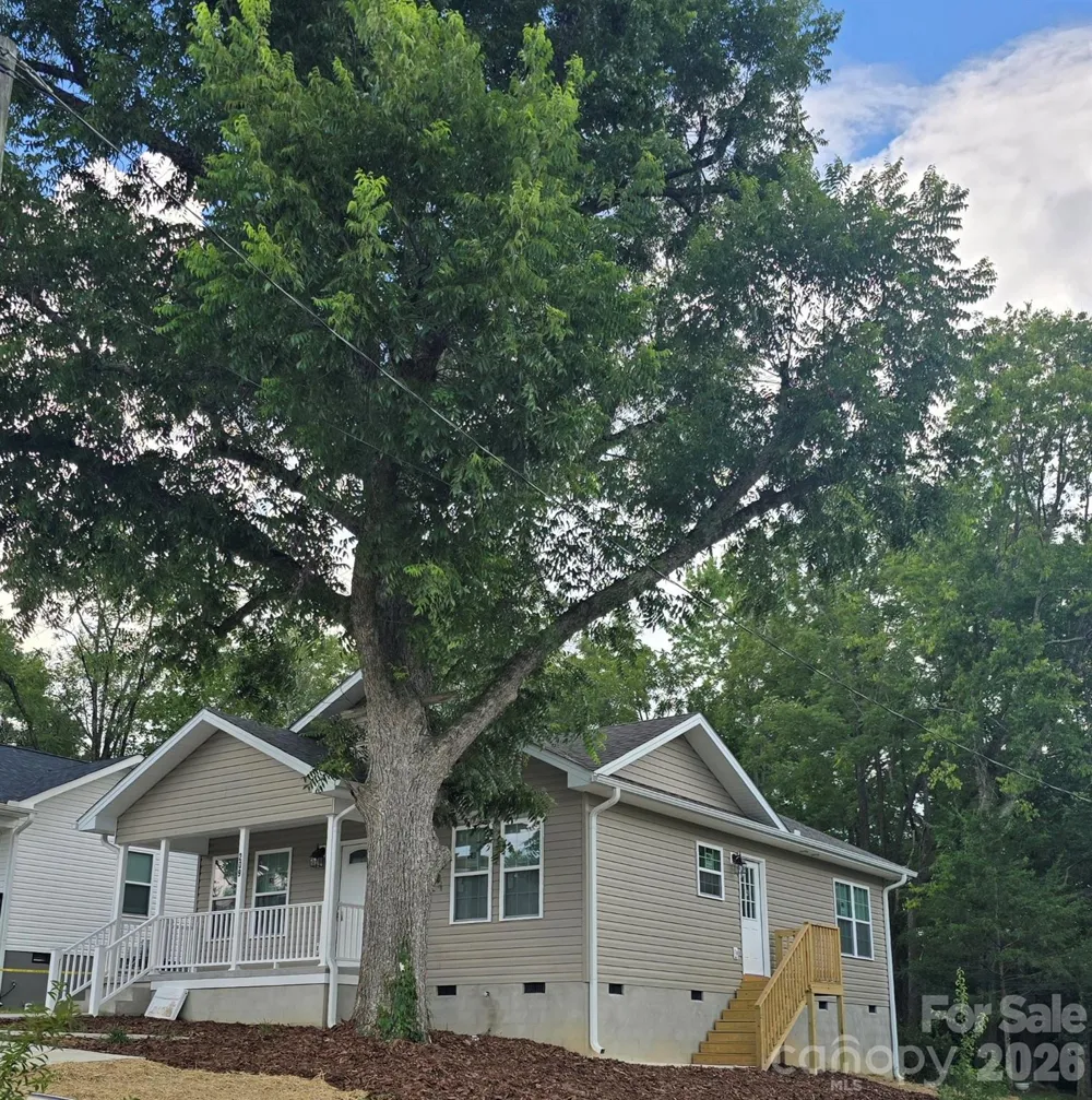 209 W Roswell Street Troy, NC 27371