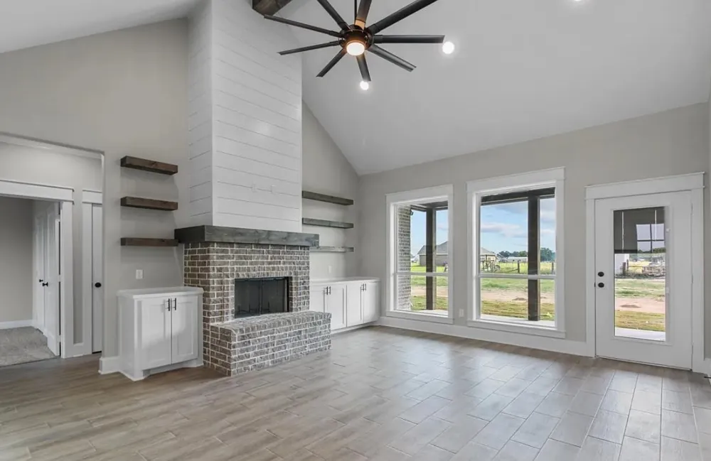 12316 Maplewood Drive Lindale, TX 75771