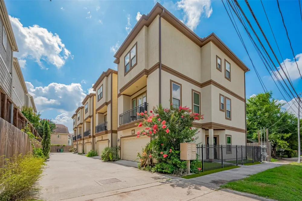 2604 Bevis Street #E Houston, TX 77008