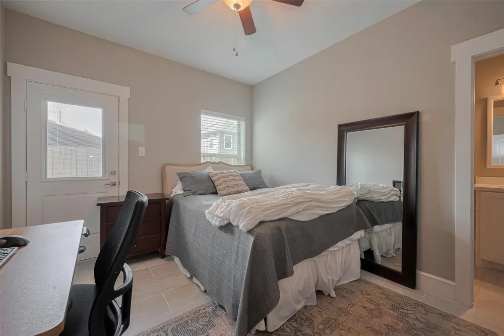 2604 Bevis Street #E Houston, TX 77008