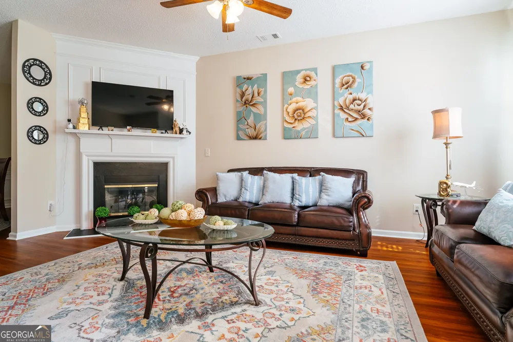 136 Camry LN Grayson, GA 30017