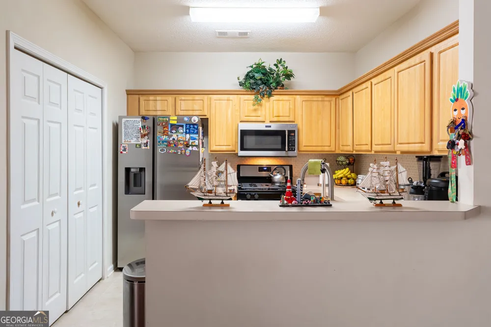 136 Camry LN Grayson, GA 30017