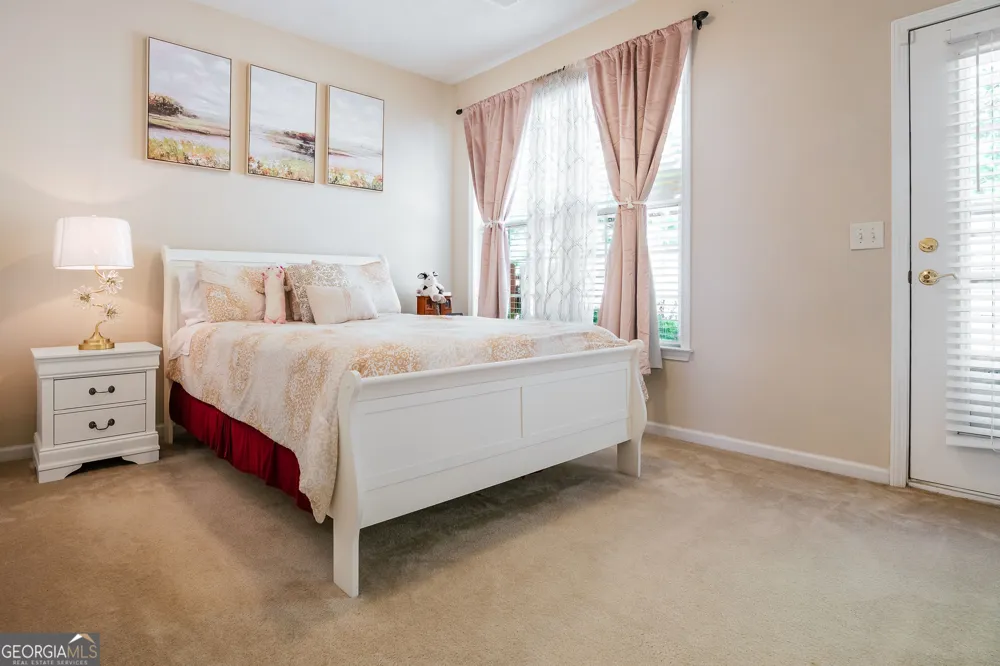 136 Camry LN Grayson, GA 30017