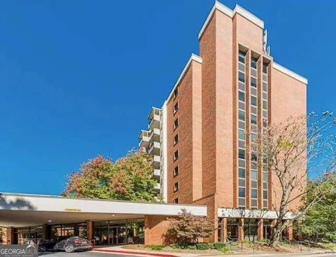300 Johnson Ferry RD NE