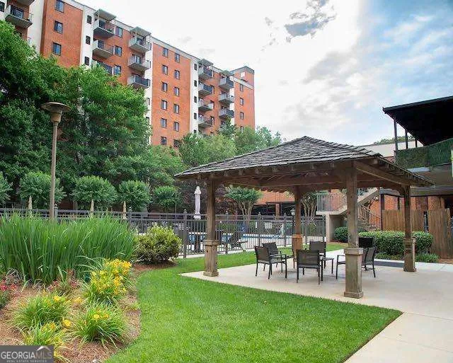300 Johnson Ferry RD NE Sandy Springs, GA 30328