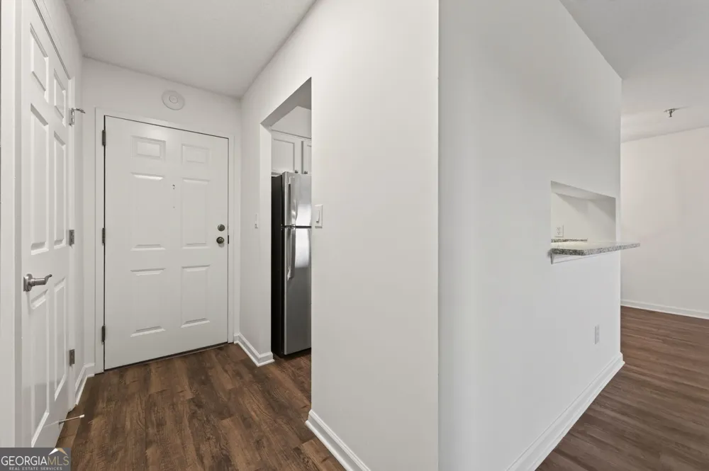 300 Johnson Ferry RD NE Sandy Springs, GA 30328