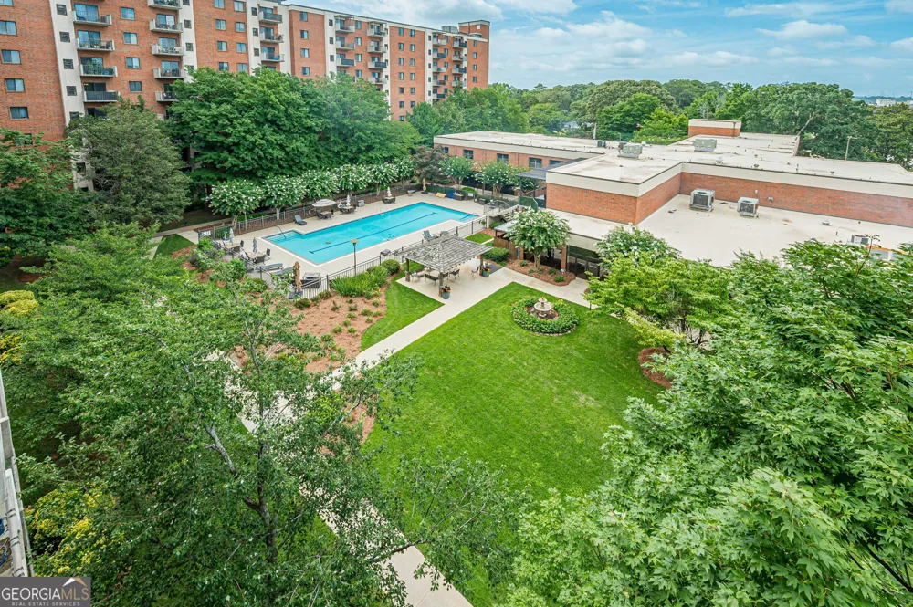 300 Johnson Ferry RD NE Sandy Springs, GA 30328