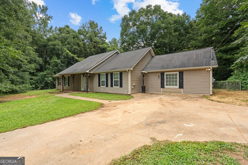 1141 Old 41 HWY Milner, GA 30257