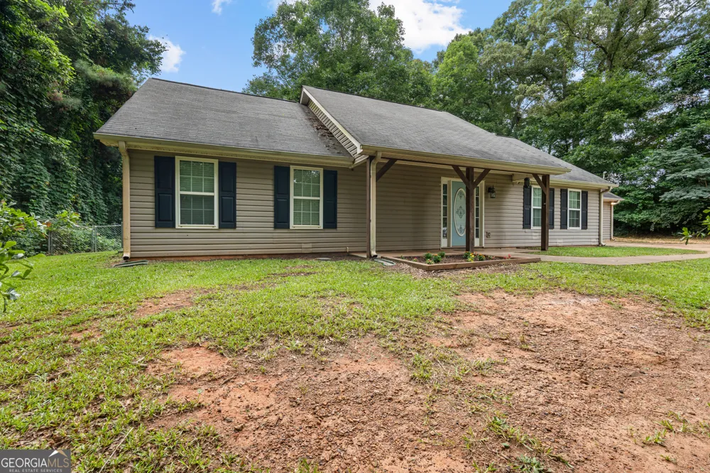 1141 Old 41 HWY Milner, GA 30257