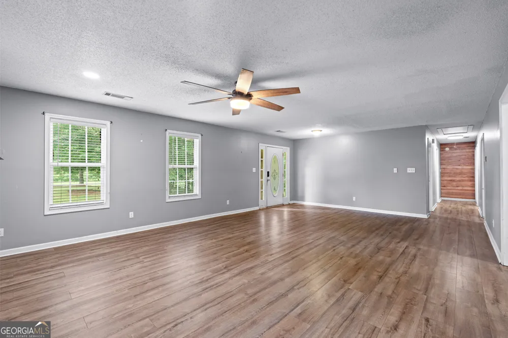 1141 Old 41 HWY Milner, GA 30257