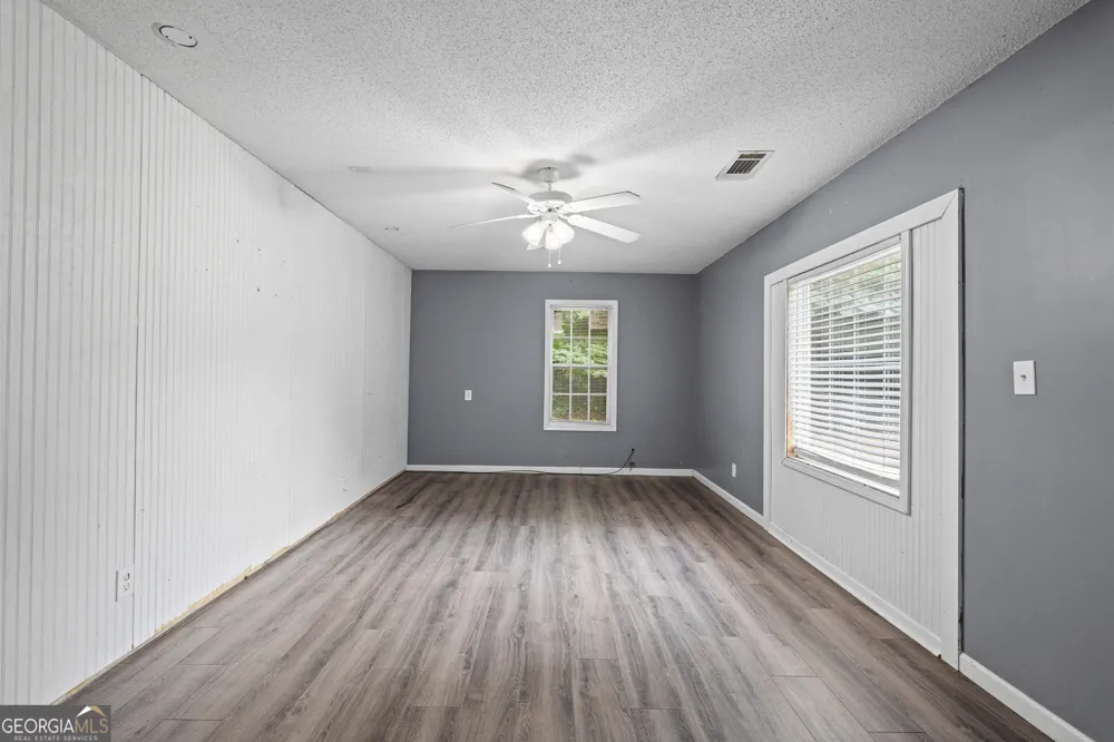 1141 Old 41 HWY Milner, GA 30257