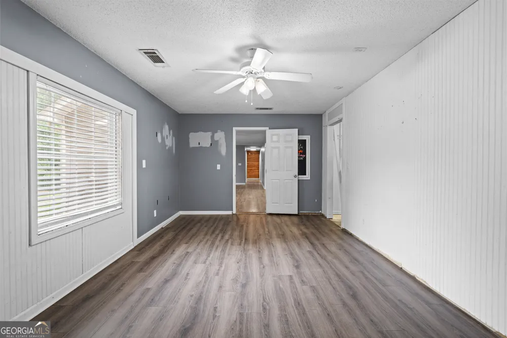 1141 Old 41 HWY Milner, GA 30257