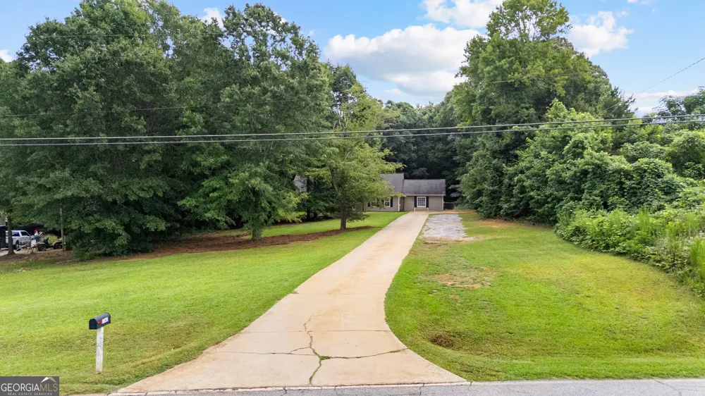 1141 Old 41 HWY Milner, GA 30257