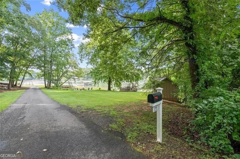 3755 Woods Creek DR Young Harris, GA 30582