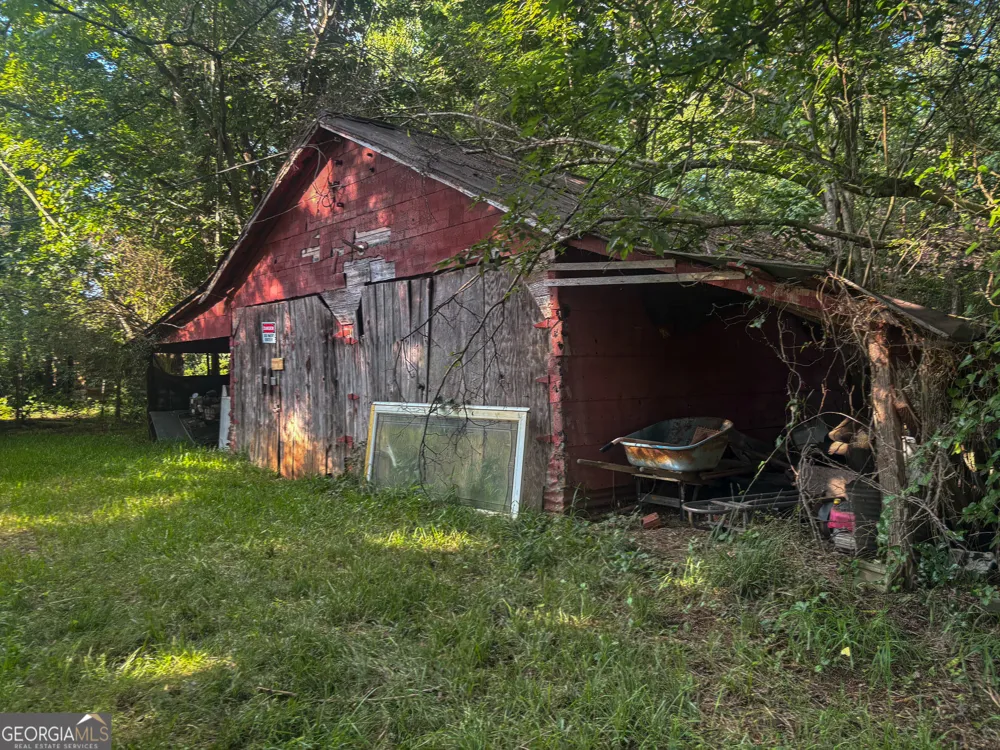 2282 Ga Highway 11 S Hillsboro, GA 31038