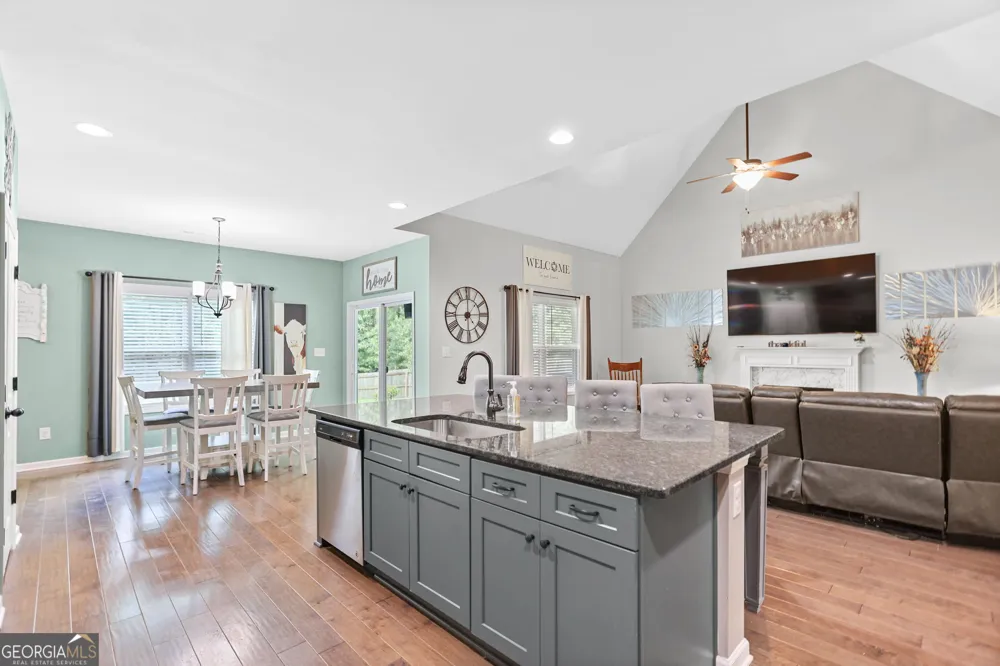 9 Couch CT Senoia, GA 30276