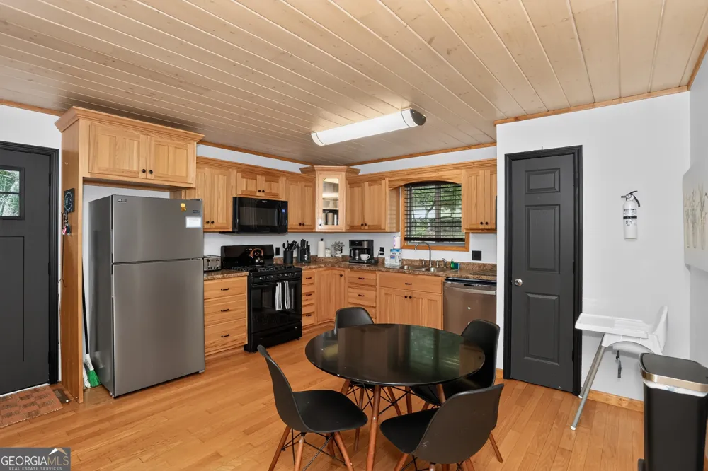 333 Bent Wood LN Blue Ridge, GA 30513