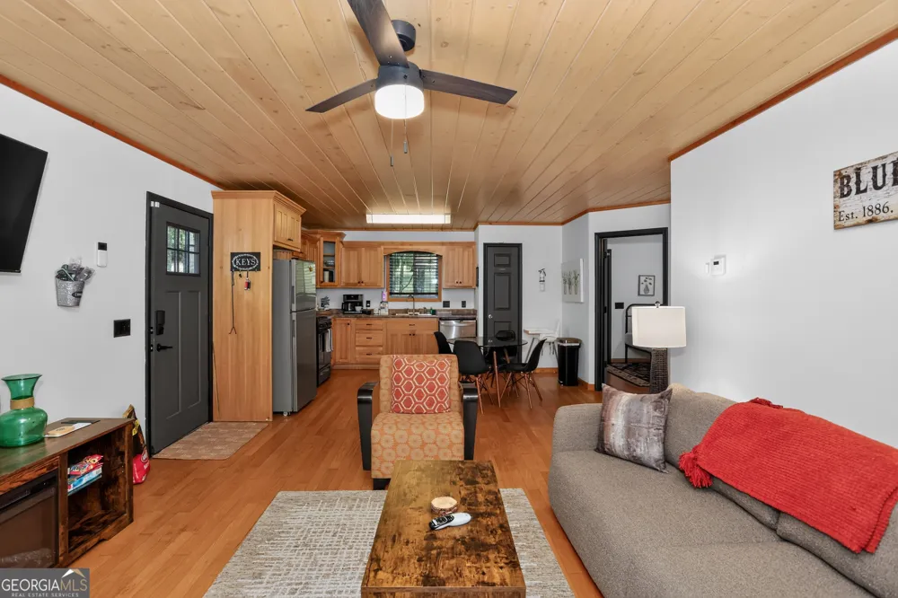 333 Bent Wood LN Blue Ridge, GA 30513