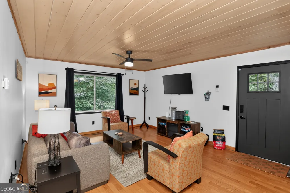 333 Bent Wood LN Blue Ridge, GA 30513