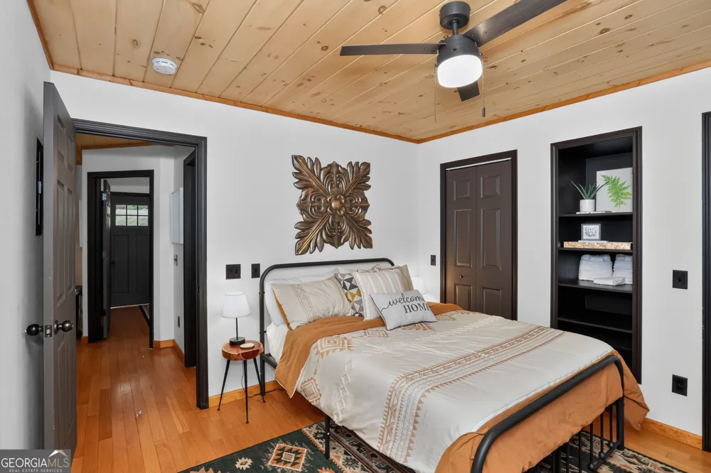 333 Bent Wood LN Blue Ridge, GA 30513