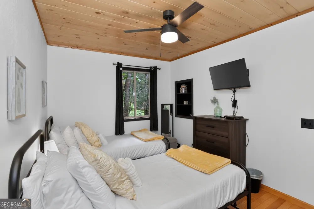 333 Bent Wood LN Blue Ridge, GA 30513