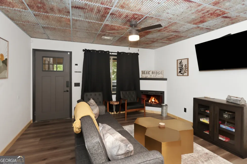 333 Bent Wood LN Blue Ridge, GA 30513