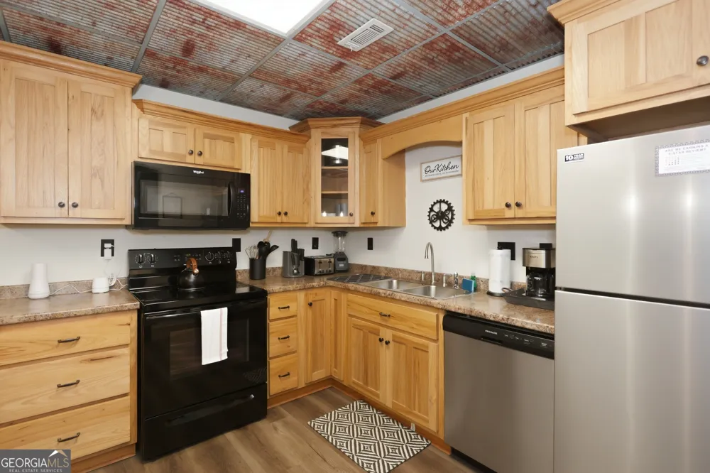 333 Bent Wood LN Blue Ridge, GA 30513