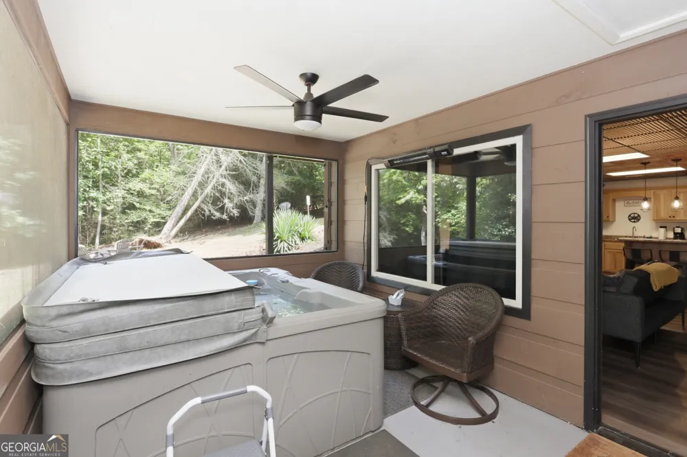 333 Bent Wood LN Blue Ridge, GA 30513