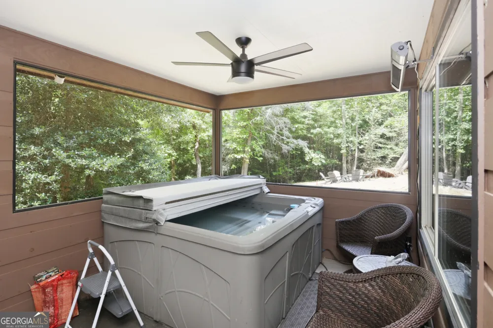 333 Bent Wood LN Blue Ridge, GA 30513