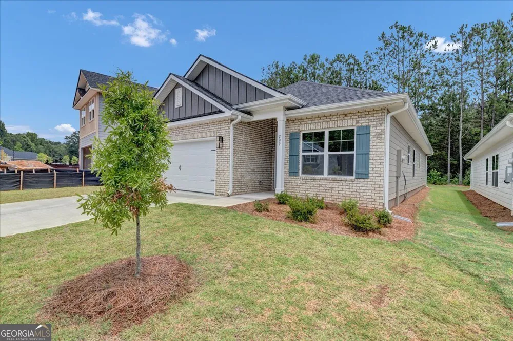 102 Laney DR Carrollton, GA 30117