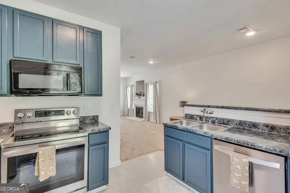 7056 Brookview CRK Riverdale, GA 30274