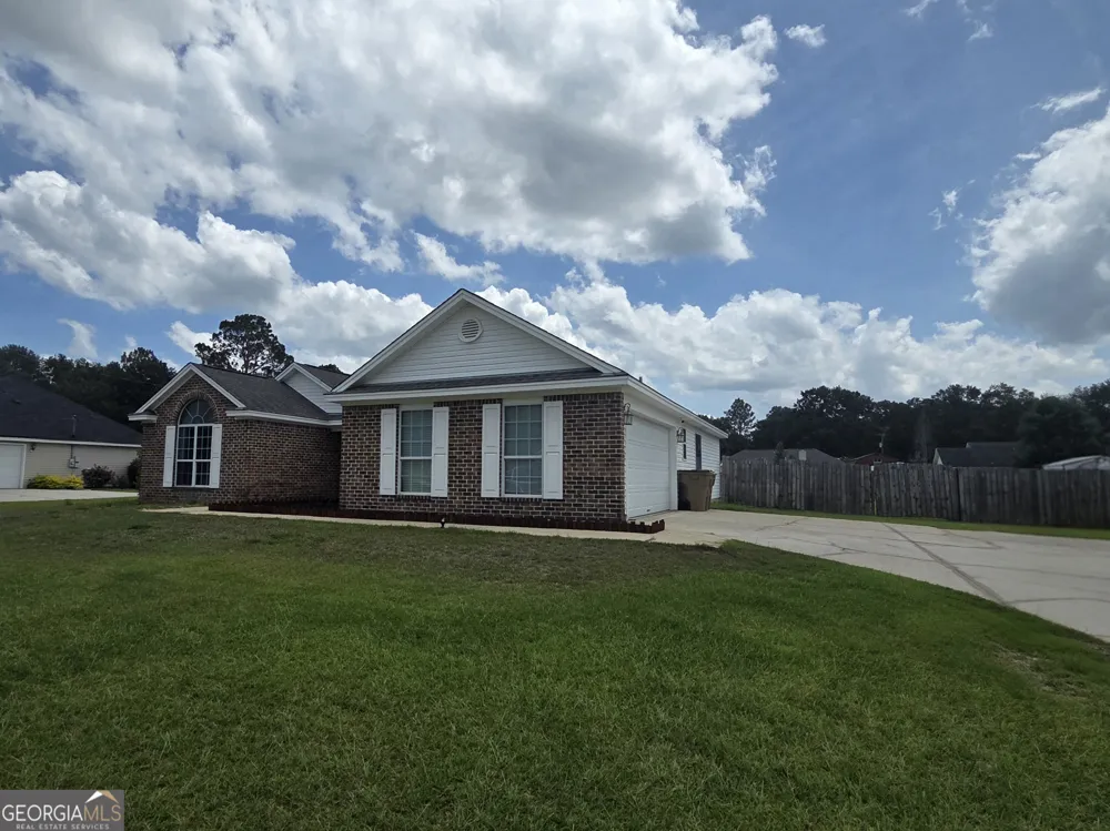 125 Joshua CIR Ellabell, GA 31308