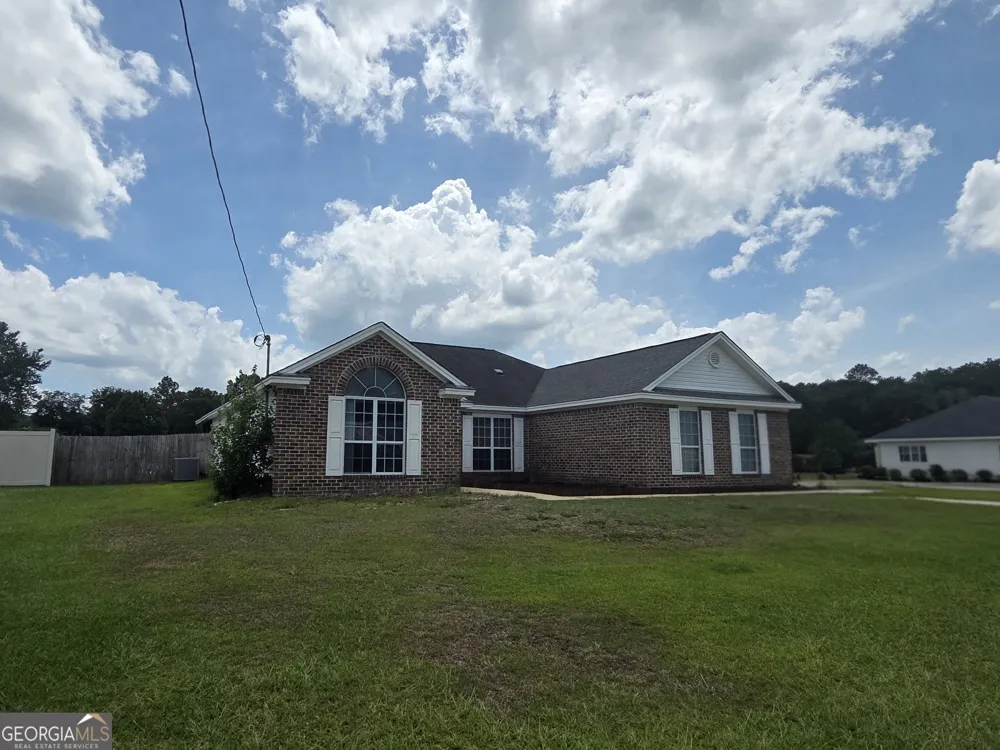 125 Joshua CIR Ellabell, GA 31308