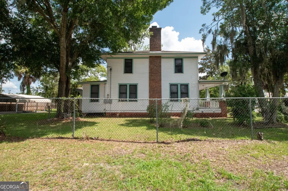 400 First ST Folkston, GA 31537