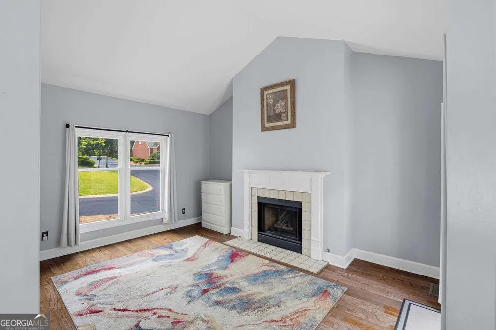 8 Vernon Glen CT Sandy Springs, GA 30338