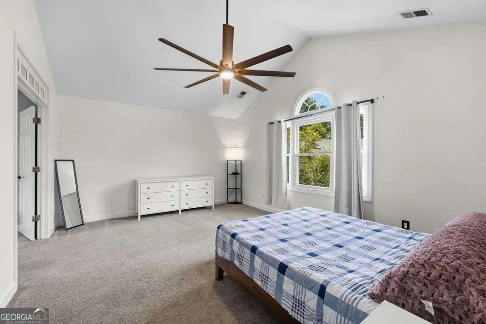 8 Vernon Glen CT Sandy Springs, GA 30338