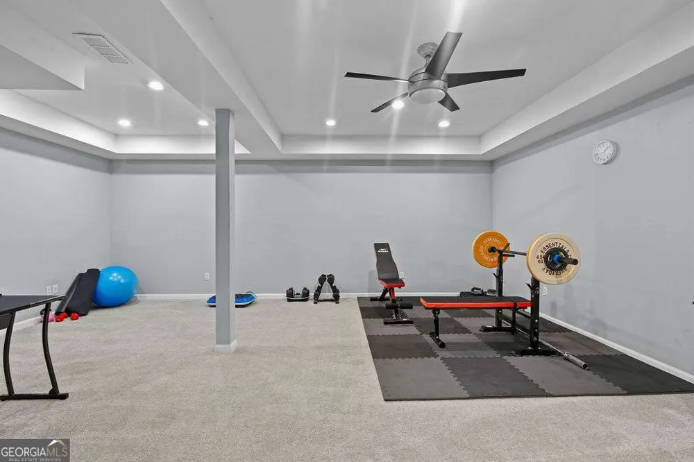 8 Vernon Glen CT Sandy Springs, GA 30338