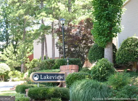 60 Basswood CIR
