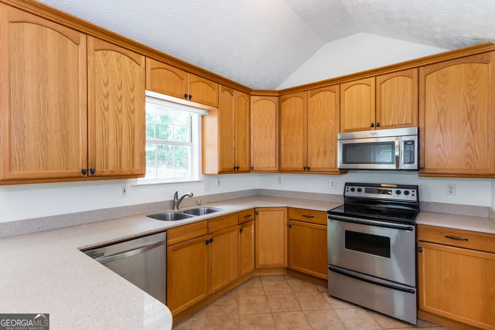 289 Marsha WAY Sharpsburg, GA 30277