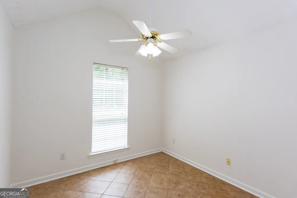 289 Marsha WAY Sharpsburg, GA 30277