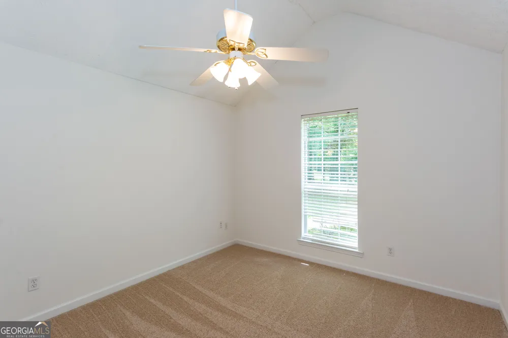 289 Marsha WAY Sharpsburg, GA 30277